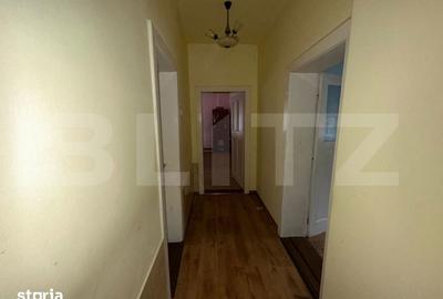 Casă cu 7 camere cu Teren 278 Mp în Central - 7
