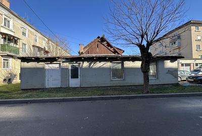 Spațiu comercial, de 300 mp, în Central - 1