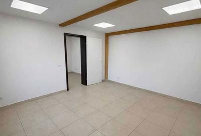 Spațiu comercial, de 40 mp, în Central - 2