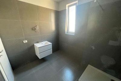 Bloc nou. Braytim. Asfalt. Finalizat. Bucatarie separata. Decomandat.GRADINA PROPRIE - 2