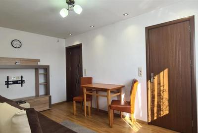 Apartament cu 3 camere semidecomandat în Țiglari