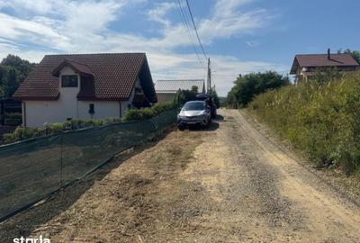Teren de 1000 mp, în Bârnova - 2