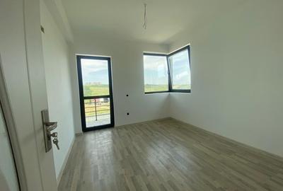 Casă cu 4 camere cu Canalizare în Valea Lupului - 4