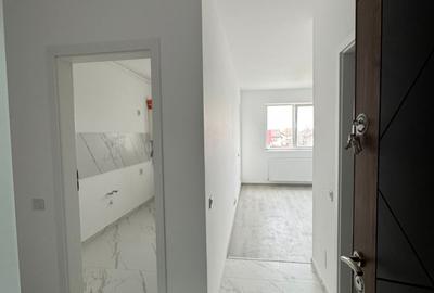 Garsoniera spatioasa in Bloc Nou- Bucatarie Separatata- Comision 0- Tva Inclus - 19
