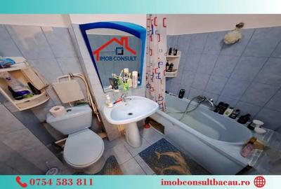 Apartament cu 2 camere decomandat în Cornișa - 1