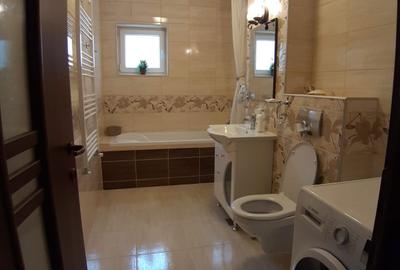 Apartament cu 3 camere decomandat în Piața Cluj - 4