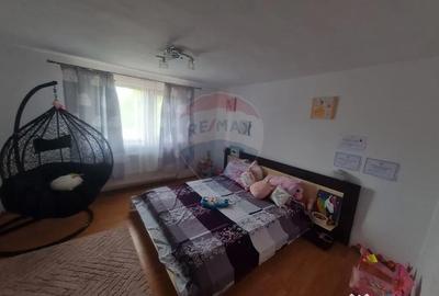Casă cu 7 camere cu Canalizare în Mândrești-Munteni - 7