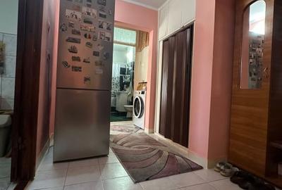 Apartament 2 camere decomandat, zona Calarasi 4. - 2