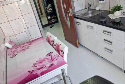 De vanzare apartament 2 camere decomandat Micro 21, Galati