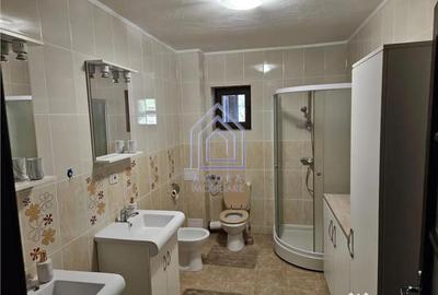 Casă cu 5 camere cu Teren 780 Mp în Central - 2