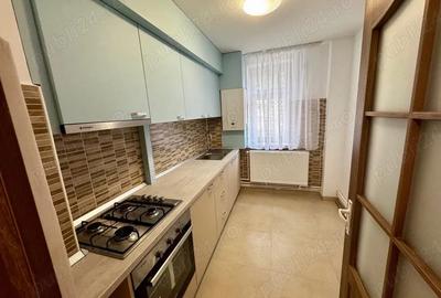 Apartament cu 2 camere semidecomandat în Calea București - 3