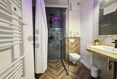 Apartament cu 3 camere semidecomandat în Central - 4