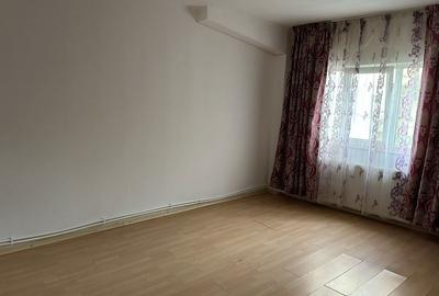 Garsonieră decomandată în Central - 1