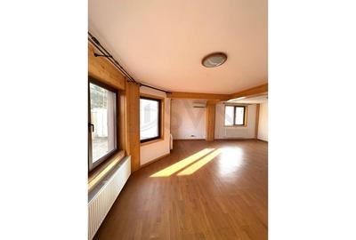 Casă individuală cu 6 camere cu Canalizare în Prelungirea Ghencea - 6