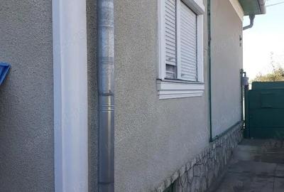 Casă cu 3 camere cu Teren 300 Mp în Central - 1