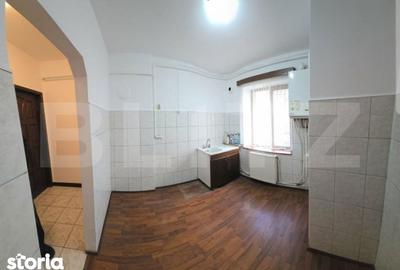 Apartament cu 2 camere semidecomandat în Central - 1