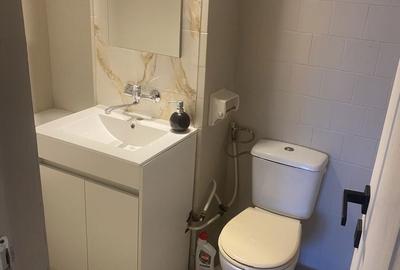 Spațiu comercial, de 55 mp, în Capitol - 2