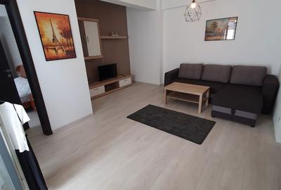 Apartament cu 3 camere în Central - 1