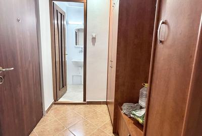 Apartament cu 3 camere decomandat în Tudor
