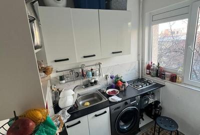 Garsoniera 34mp la gura de metrou Dristor renovata complet - 7