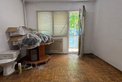 Apartament cu 4 camere semidecomandat în Berceni - 4