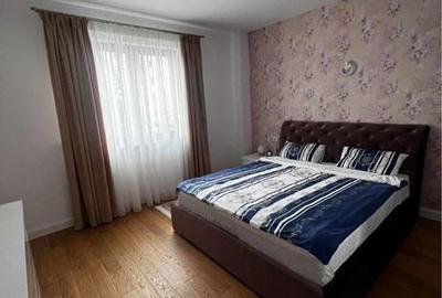 Apartament cu 3 camere în Central - 1