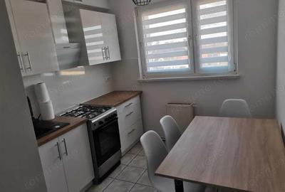 Apartament cu 2 camere decomandat în 13 Septembrie