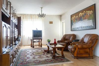 Casă cu 6 camere cu Teren 420 Mp în Central - 10