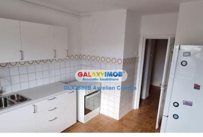 Apartament 4 camere Metrou Piata Unirii 1/etajul 7 - 2