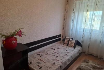Apartament cu 4 camere decomandat în Central - 1