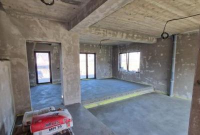 Casa individuala, 190mp, 5 camere, 4 bai, 800mp teren, Luna - 2