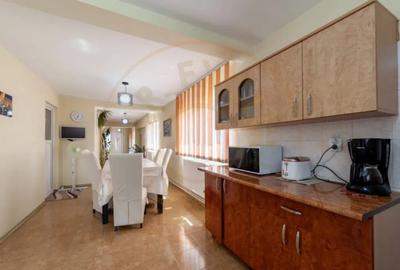 Casă cu 5 camere cu Teren 5000 Mp în Budeasa - 5