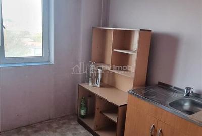 Garsonieră decomandată în Central - 10