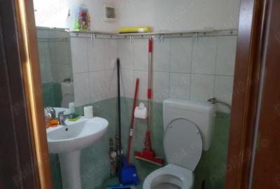 Spațiu comercial, de 31 mp, în Central - 1