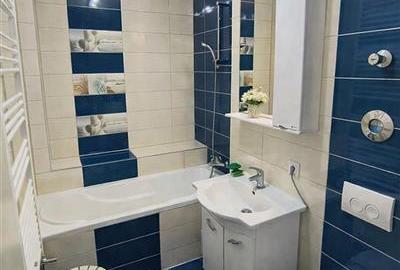 Apartament cu 2 camere decomandat în Tractorul - 3