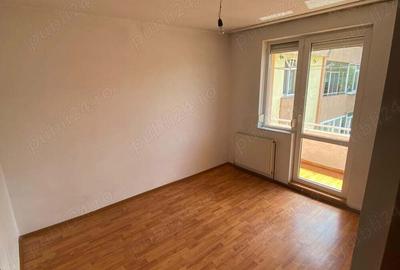 Apartament cu 3 camere decomandat în Precista - 2