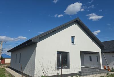 Casă cu 3 camere cu Teren 130 Mp în Vânători - 3