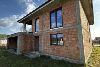 Casă cu 4 camere cu Teren 500 Mp în Budești - 2