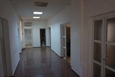 Parcul Carol - Rond Cosbuc, trei imobile, singur curte, liber - 2