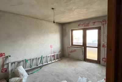 Apartament cu 4 camere decomandat în Central - 2