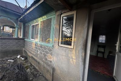 Casă cu 2 camere cu Teren 758 Mp în Central - 1