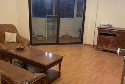 Apartament cu 4 camere în Central - 1