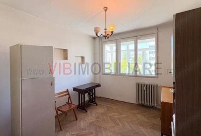 Apartament cu 2 camere semidecomandat în 1 Mai