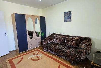 Apartament cu 2 camere semidecomandat în Tractorul