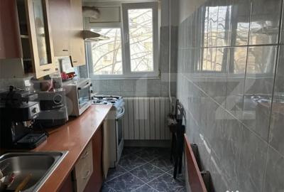 Apartament cu 2 camere semidecomandat în Mihai Bravu