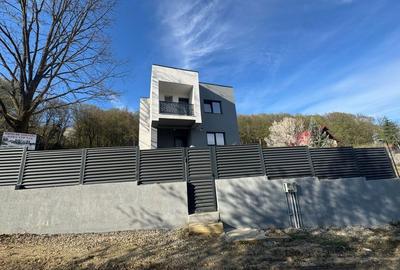 Casă cu 4 camere în Central - 6