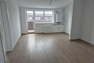 Apartament cu 2 camere decomandat în Cetatea - 1
