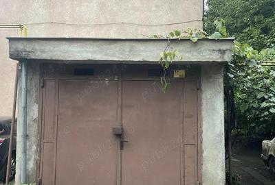 Victoriei 29, vis a vis de Prajiturile Fredy ,garaj de inchiriat, 50 euro luna - 4