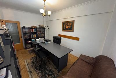 Garsoniera & Cabinet zona Farmacia Convalaria ETAJ 1 - 3