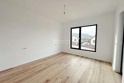 Casă individuală cu 4 camere cu Canalizare în Miroslava - 12